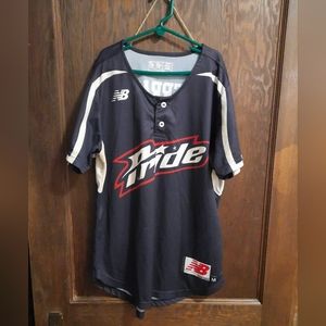 New Balance Med youth Ferrari jersey